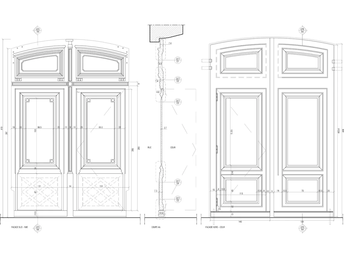 détail restauration de la porte cochère